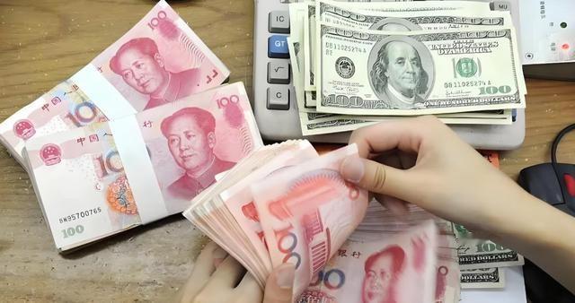 绑定失灵！美国军事金融霸权正在反噬，美债五周被抛909亿
美国长期靠军事力量维系