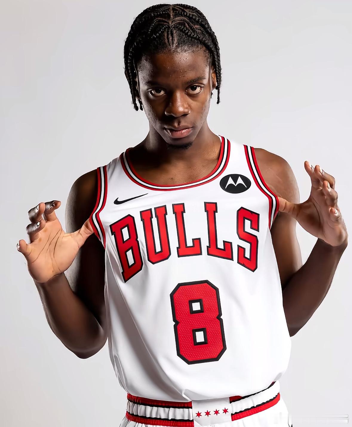 NBA夏季联赛新秀打破标签，重塑进攻体系！公牛新秀凯莱布·威尔逊在夏联完成自我进