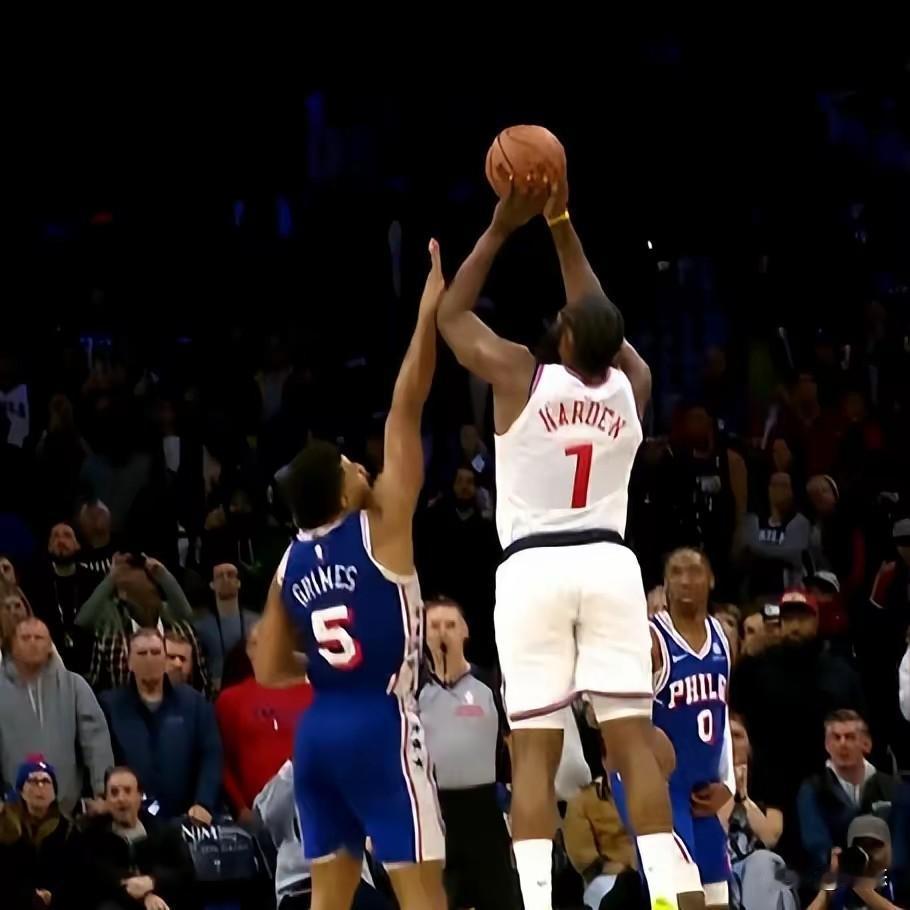 拉胯登？我想这就是黑粉对哈登的评价，今天快船对阵76人，哈登错失2次绝杀的机会，