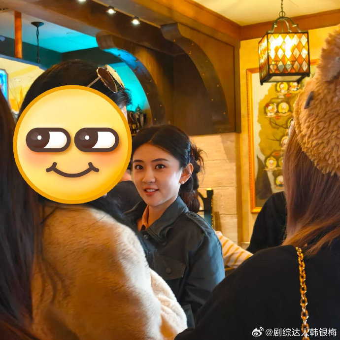 上海迪士尼偶遇梁洁上海迪士尼隐藏项目：活捉梁洁！这波偶遇让我相信童话真的存在！网