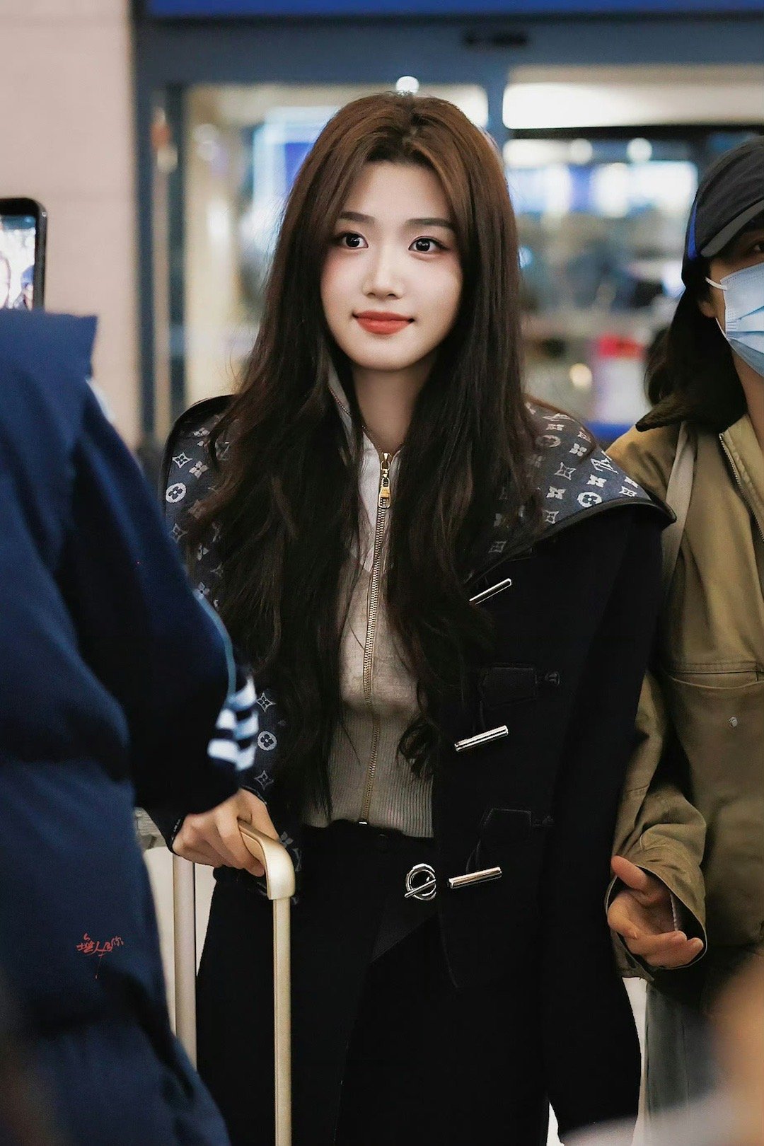 无需多余动作，往那一站就是心动神图～ 