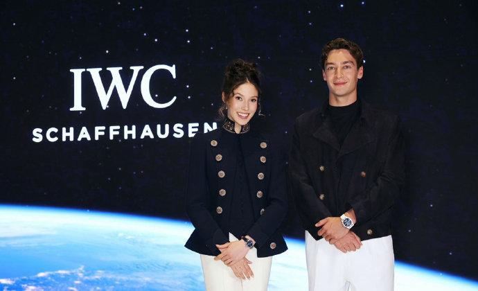 [流言板]谷爱凌更新社媒晒与拉塞尔合照：钟表与奇迹日内瓦表展


虎扑04月17