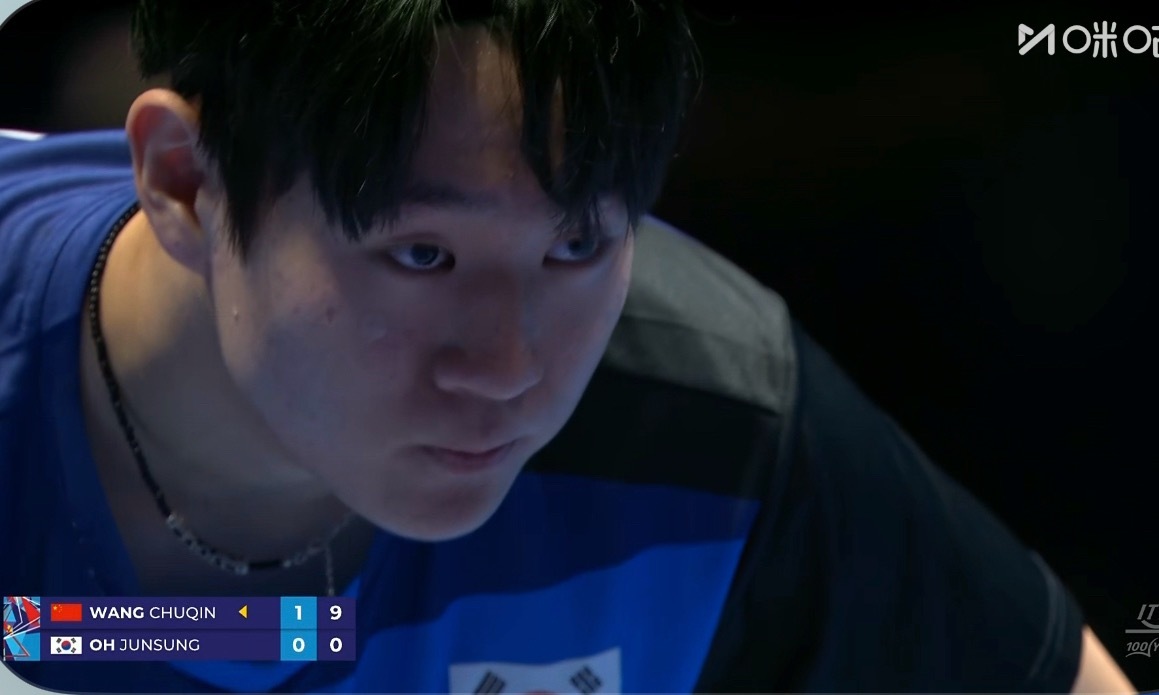 王楚钦2-0吴晙诚（11-9 11-1） 