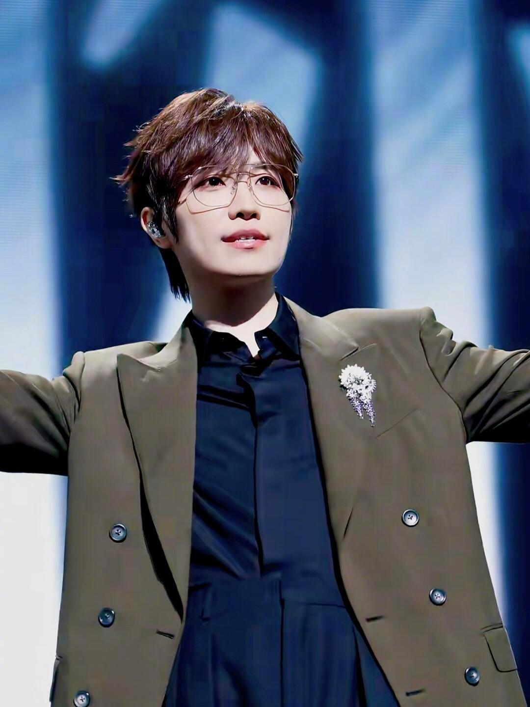 徐良颜值变化挺大啊