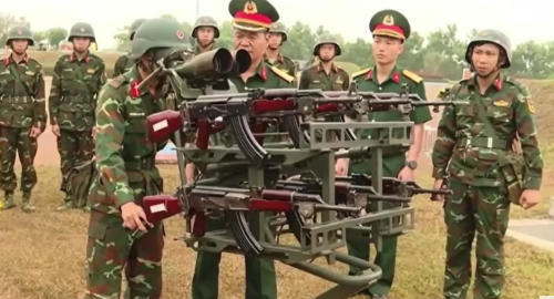 为应对周边大国无人机威胁，越南推出六联装远程反无人机武器，称有效距离高达25公里