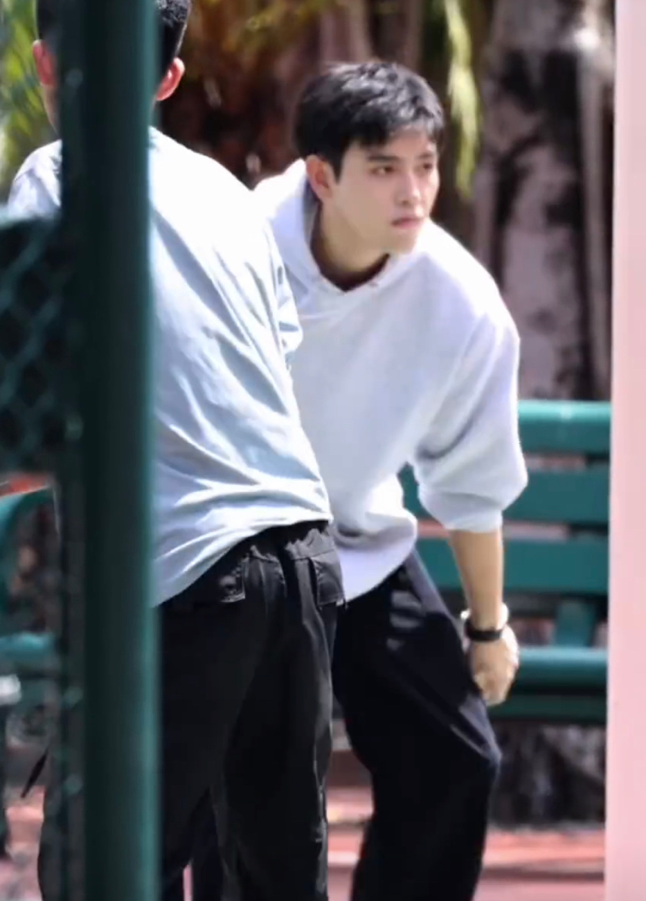 陈飞宇《河清海晏》周海晏打篮球路透，清爽帅气的校草学长！ 