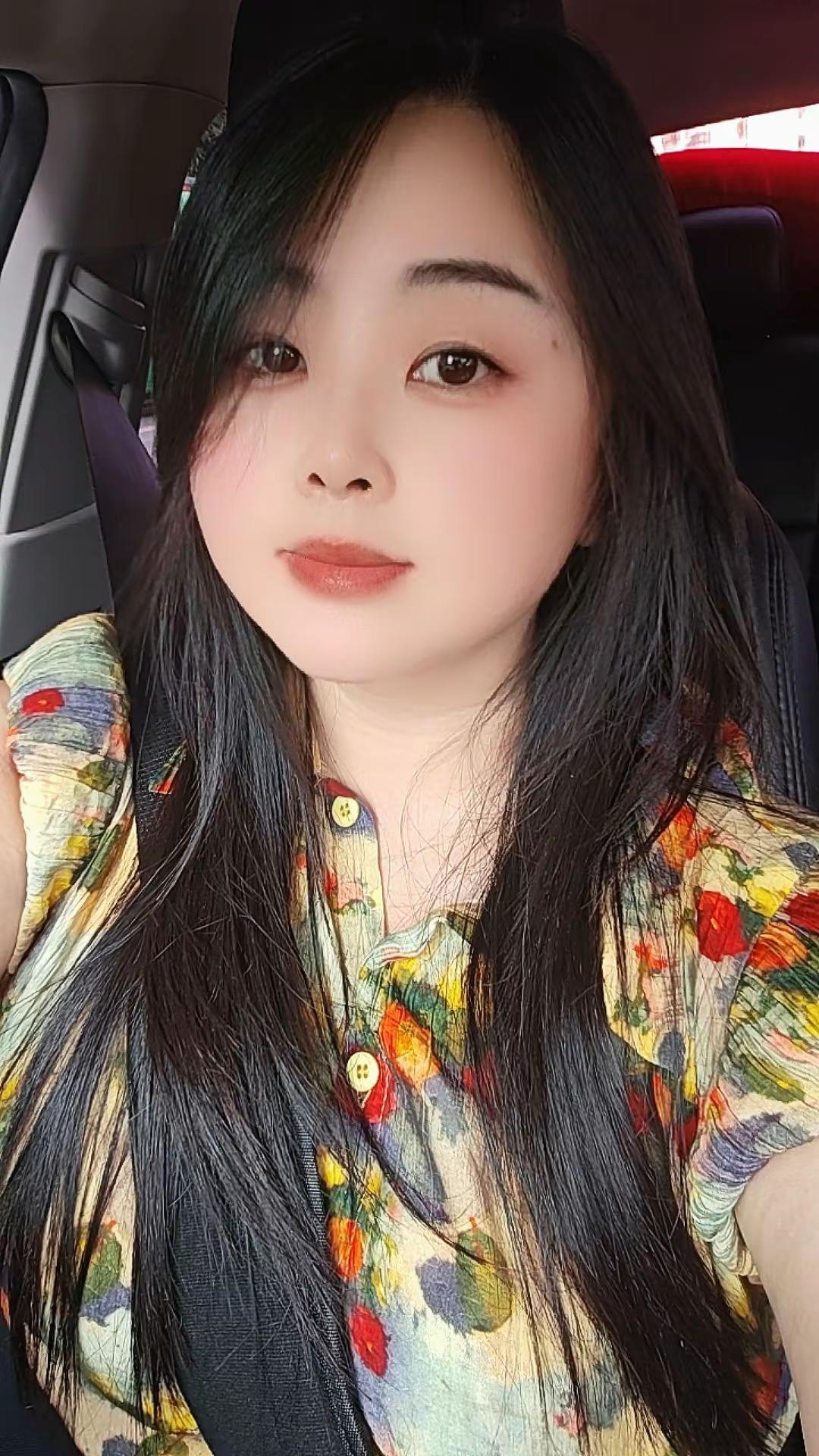 女生的穿搭态度 穿搭没有公式 限量版的自己无可替代 日常穿搭自由