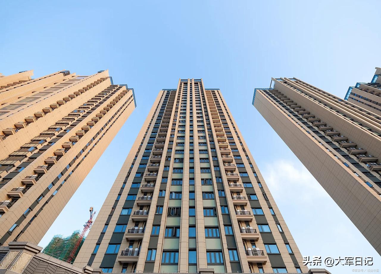 别再说房价回到十年前了，根本没到那一步
 
总听人说，现在房价跌回2015年了，