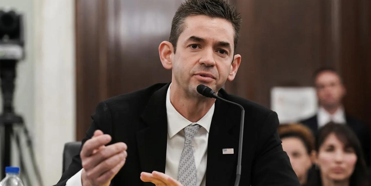 快讯！快讯！
 
据多家外媒称，特朗普突然宣布了，打算重新提名一名与马斯克关系密