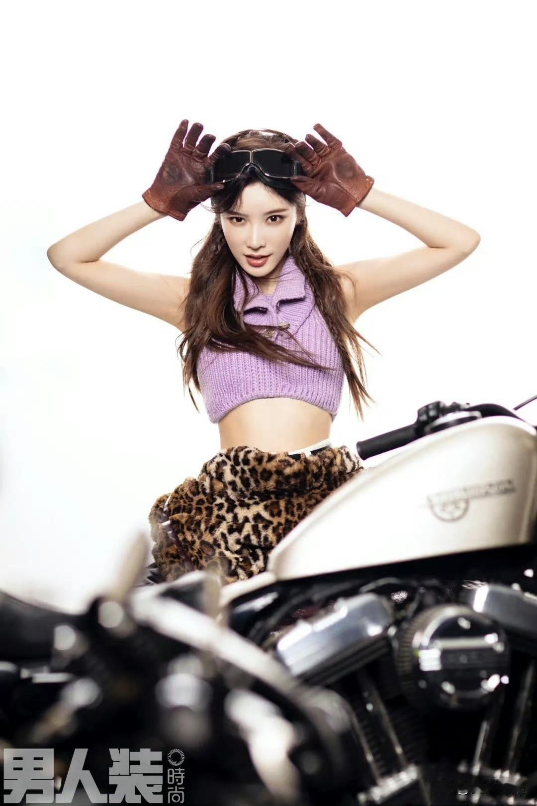 戴燕妮，《男人装》新刊女郎，百变魅力在线