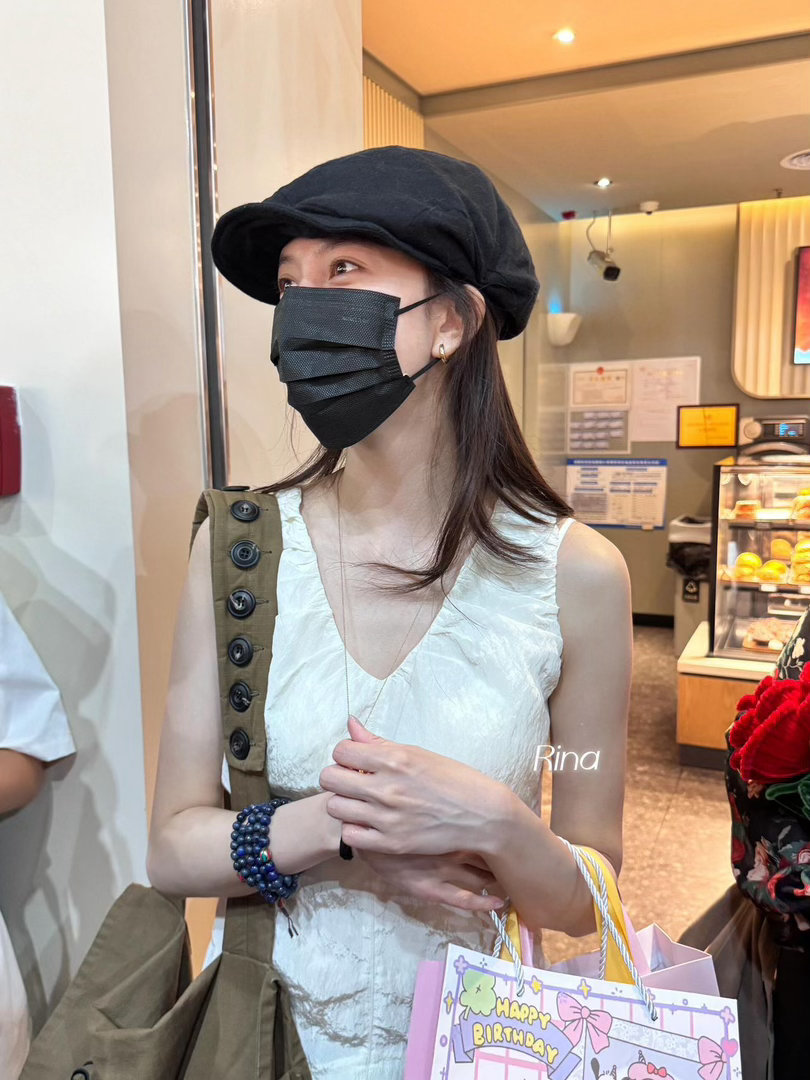 宋妍霏报销粉丝所有费用 应援取消了还提前准备好逆应援礼物，生怕粉丝受一点委屈，宋
