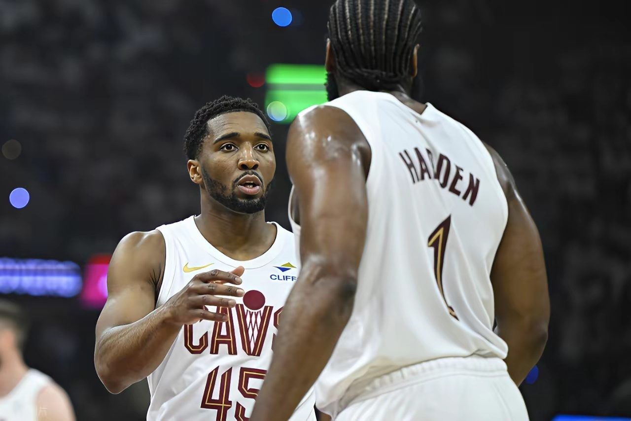 猛龙半场5人得分上双，没有哈登骑士早就崩溃了！骑士主场的天王山之战，全队指望一个