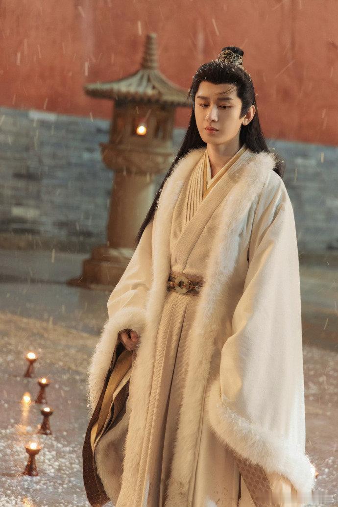 成毅分享长安二十四计幕后故事成毅谈角色内心戏 成毅把谢淮安的狠与痛演到了骨子里！