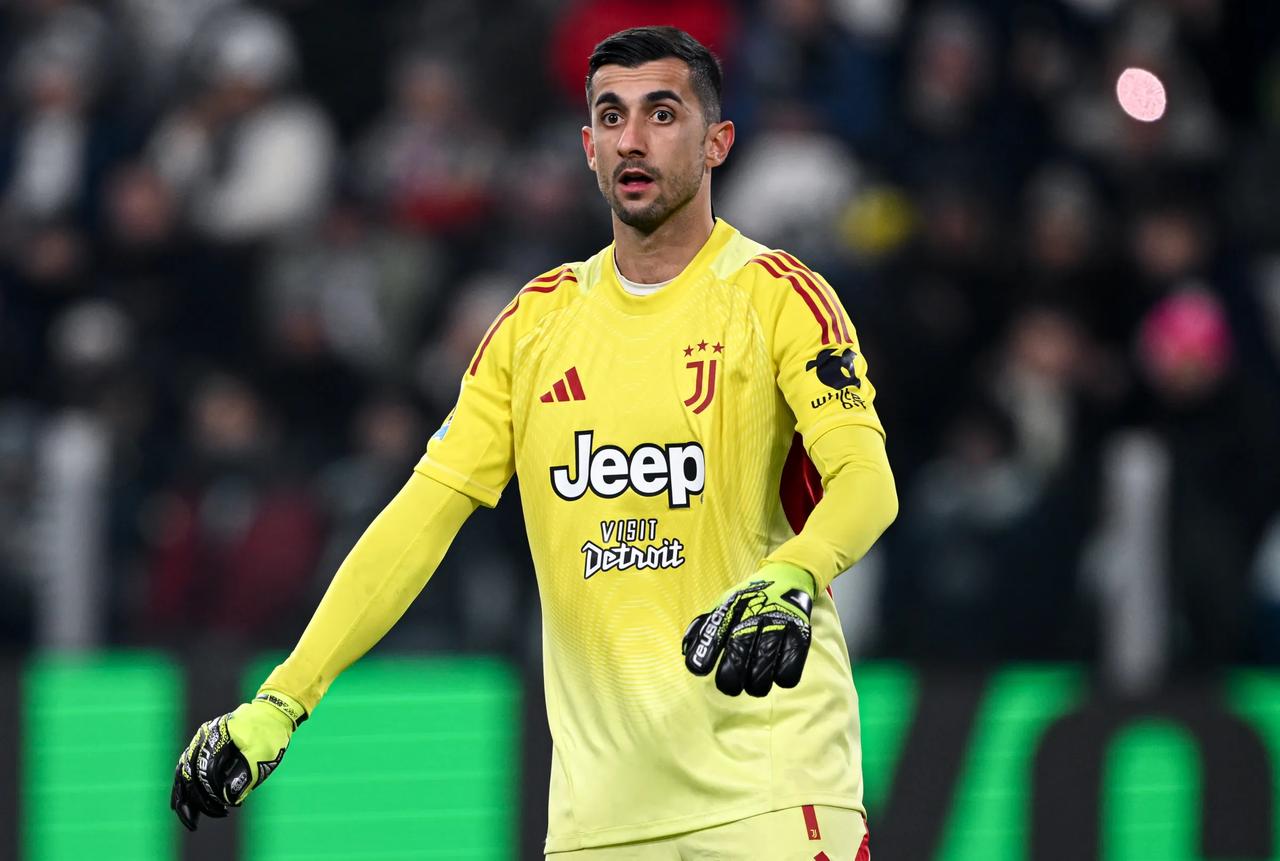 科莫利已经做出了决定，他不会放走佩林。原因在于佩林在更衣室的地位，当然，他的离开