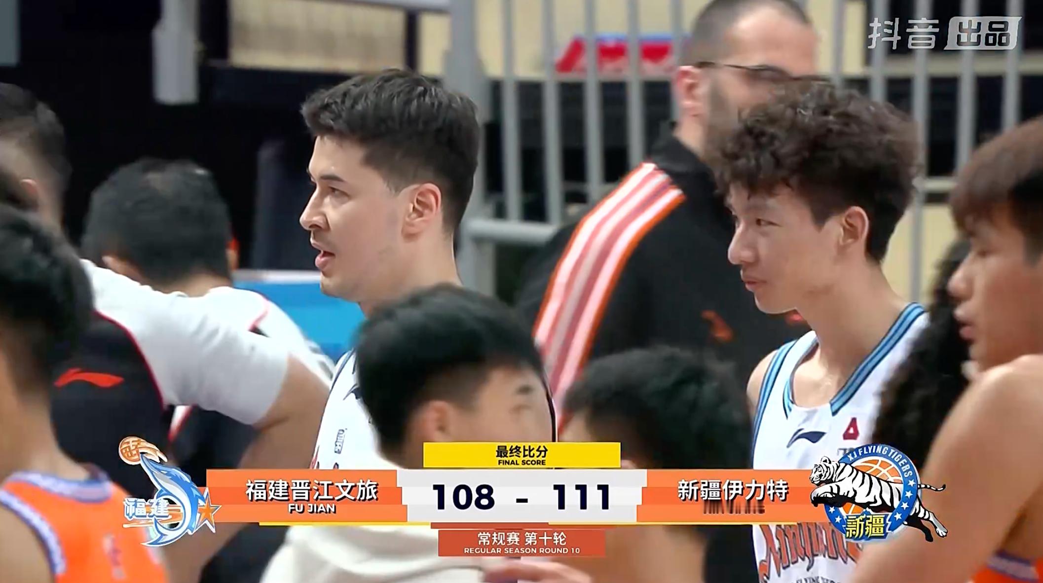 新疆换帅后获得胜利，客场加时击败福建，特莱斯空砍41分。cba