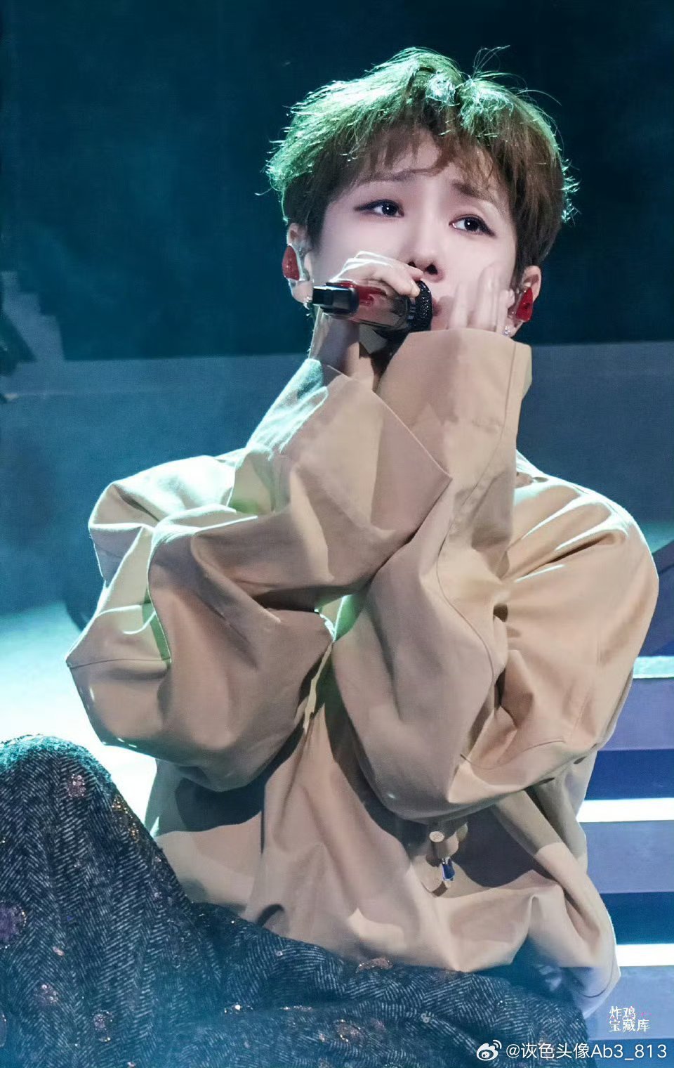 汪苏泷到底要问什么问题 梦想和爱情，如果只能选一个，你选什么？别纠结了，答案就在