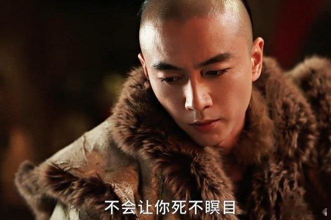 凤凰新闻【央8《大生意人》被观众要求下架，理由：演技尴尬、假的离谱】最近的电视剧