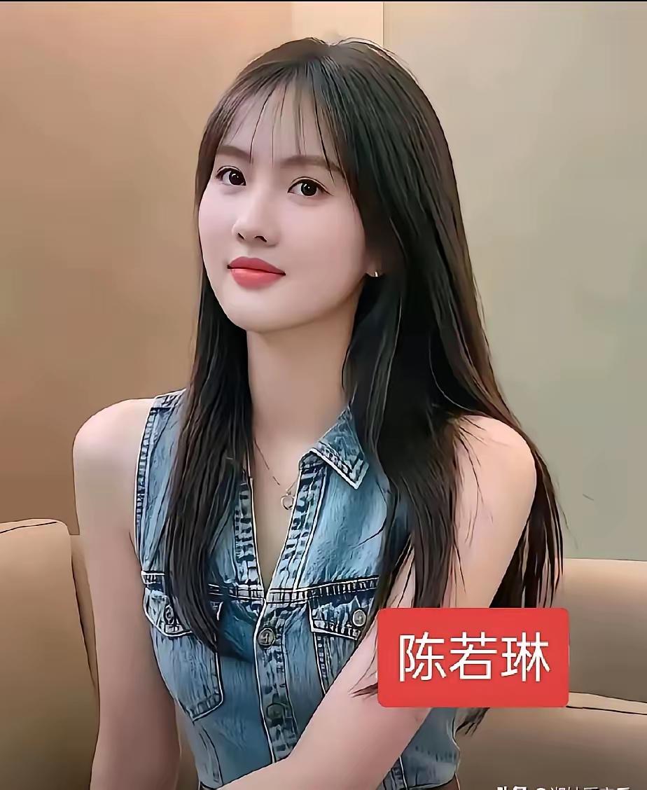 静若处子，动若狡兔，明眸善睐，身材火辣，这样优秀的姑娘居然还得了5块奥运金牌
这