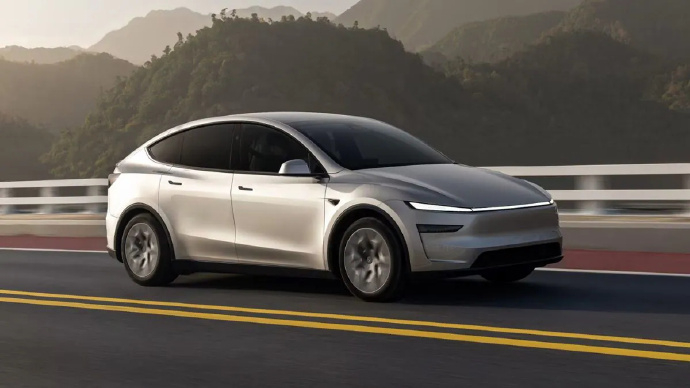 【特斯拉 Model Y L 车型在印度上市：619.9 万卢比起，约合 45.