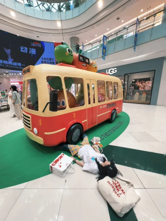 世风日下，我被车压了都没有人救😭