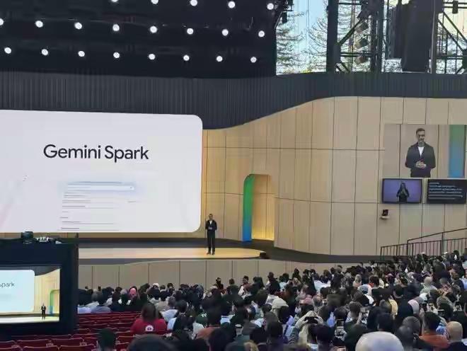 当地时间5月19日，谷歌搞了个大动作，在2026年I/O开发者大会上推出Gemi