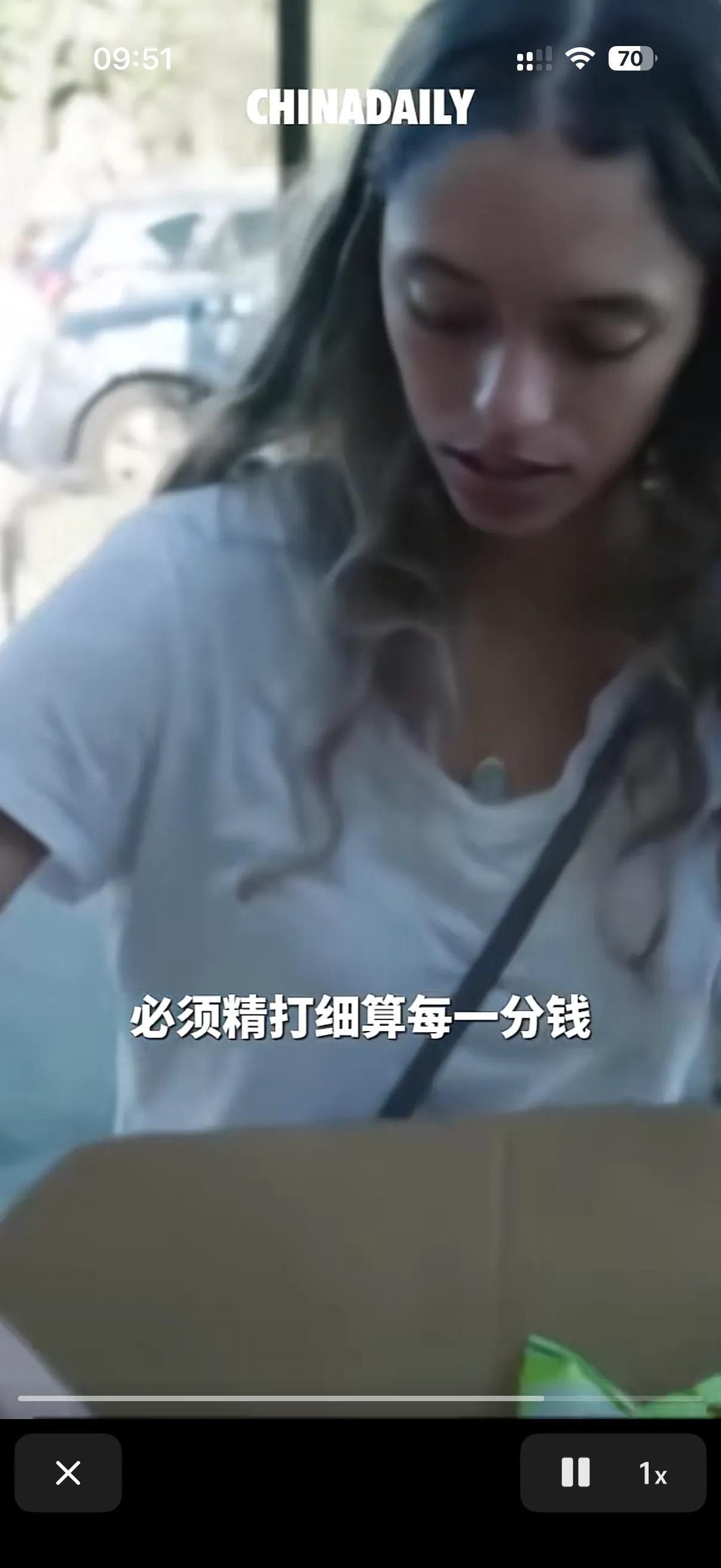 旧时王谢堂前燕，飞入寻常百姓家！谁能想到呢，这不到一个月，曾经还是逛新靓丽的白宫