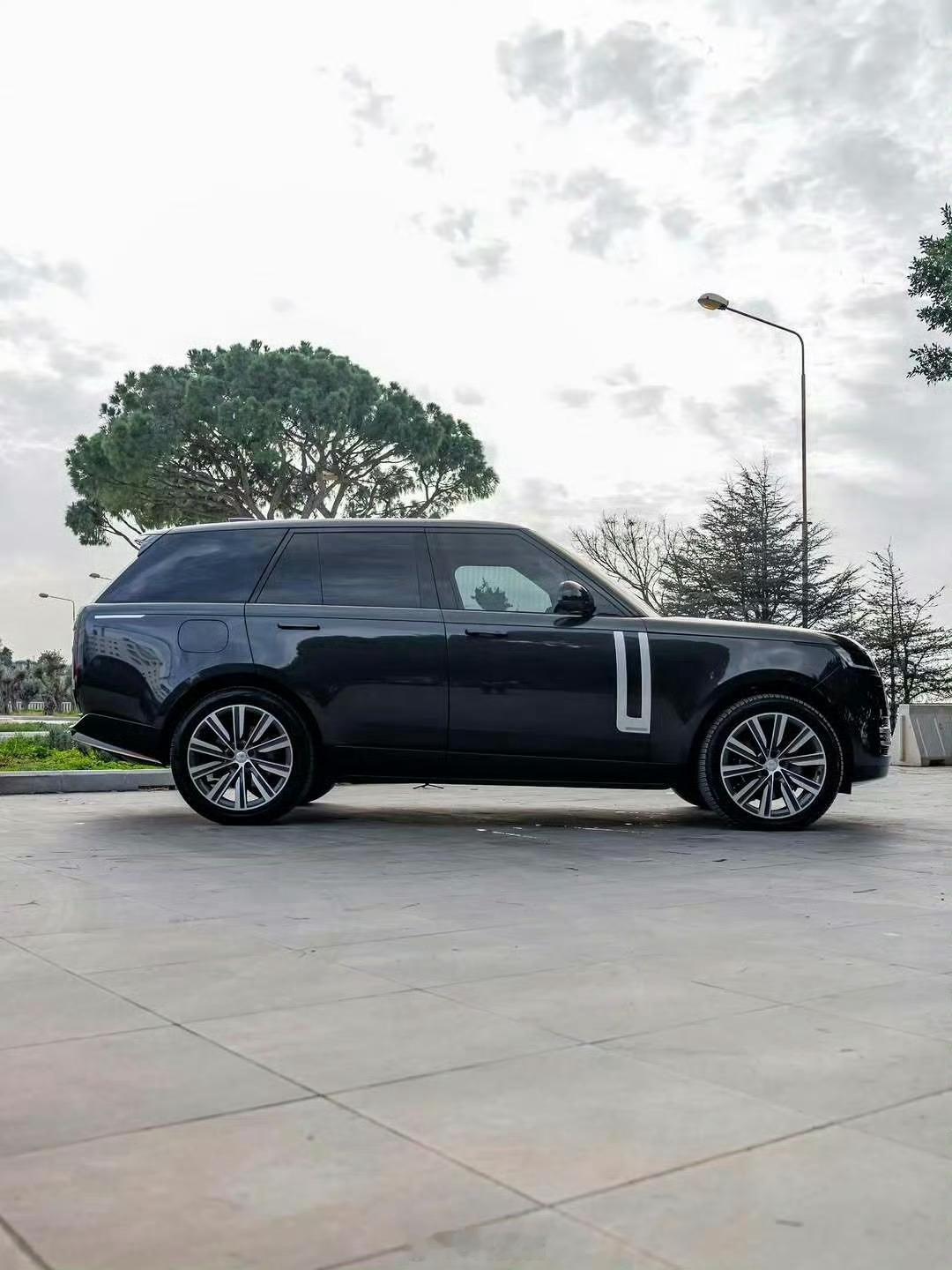 换个激光雷达就是新款换个内饰/外观颜色就是新款升级芯片/电池就是新款当下的时代，