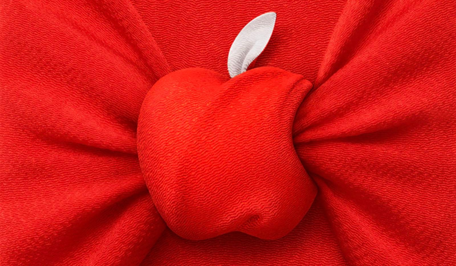 【Apple CEO Tim Cook 与特朗普一起访问东京】据彭博社报道，Ap