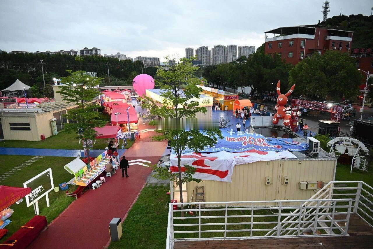 福州大学城片区全新滨水商业街区 “拾里水岸漫街”正式亮相 