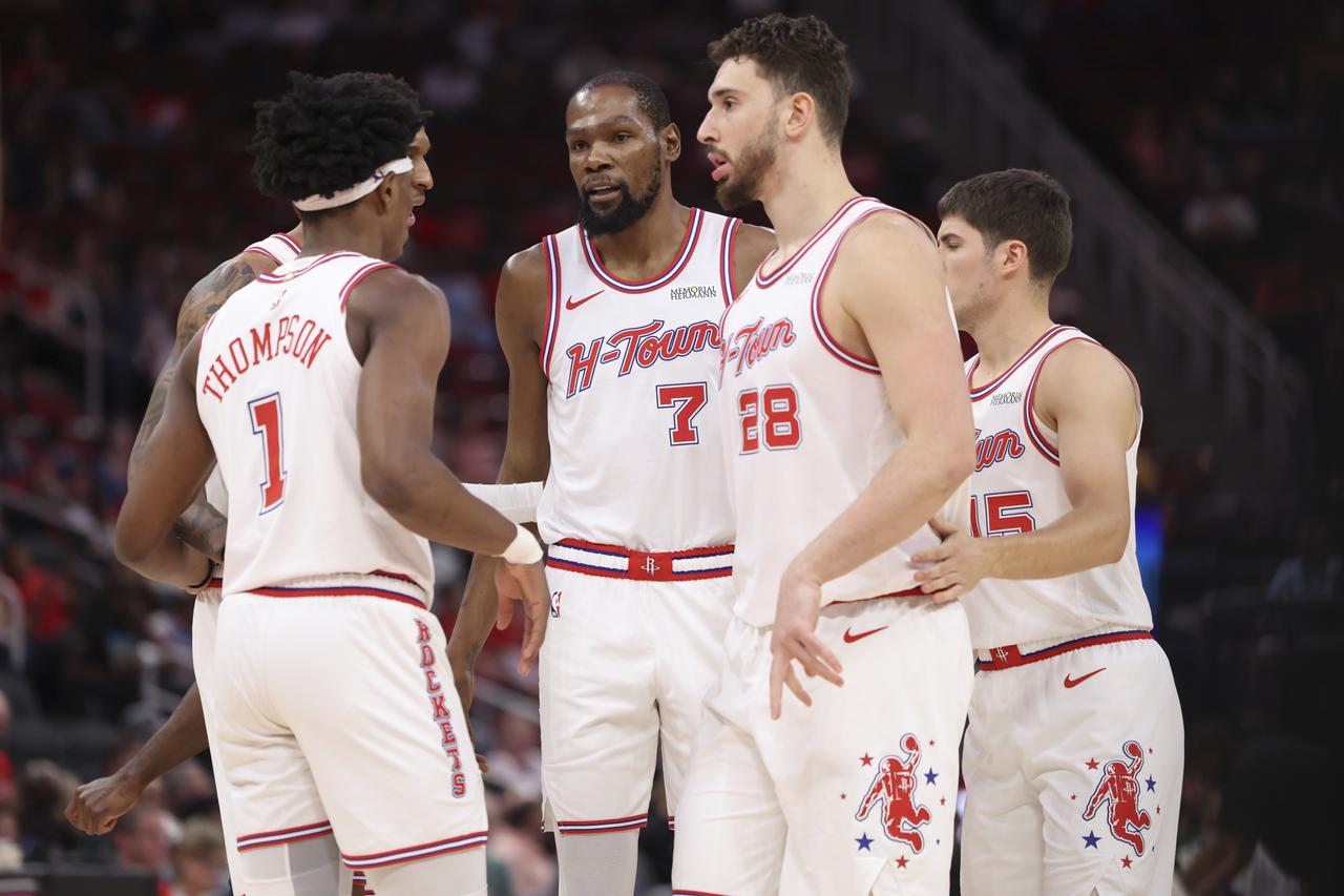 火箭队不会打关键球，这是联盟当中众所周知的事情。今天火箭队也差点阴沟翻船，虽然在