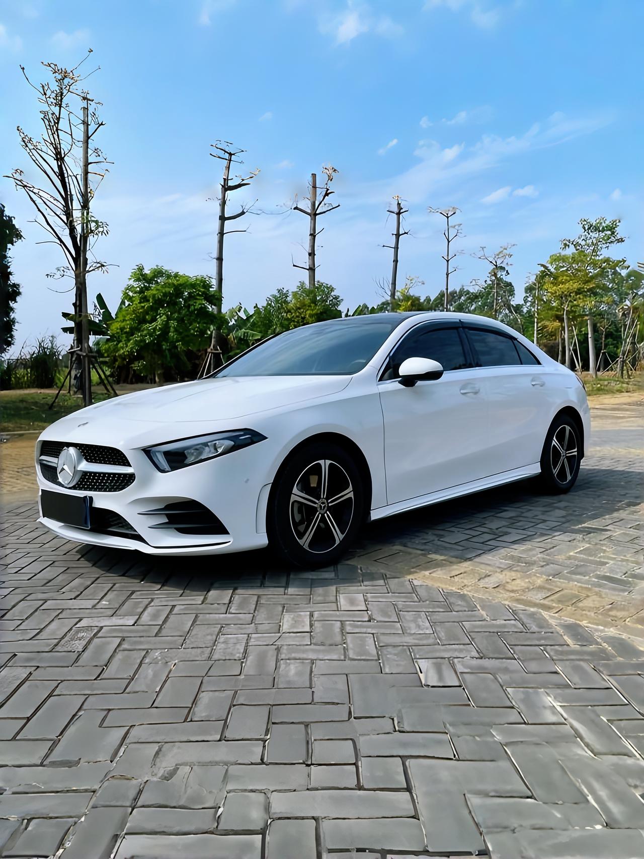 二手奔驰A级别瞎买，不是所有年款都值得掏钱包！想买二手奔驰A级的，核心就奔着两点