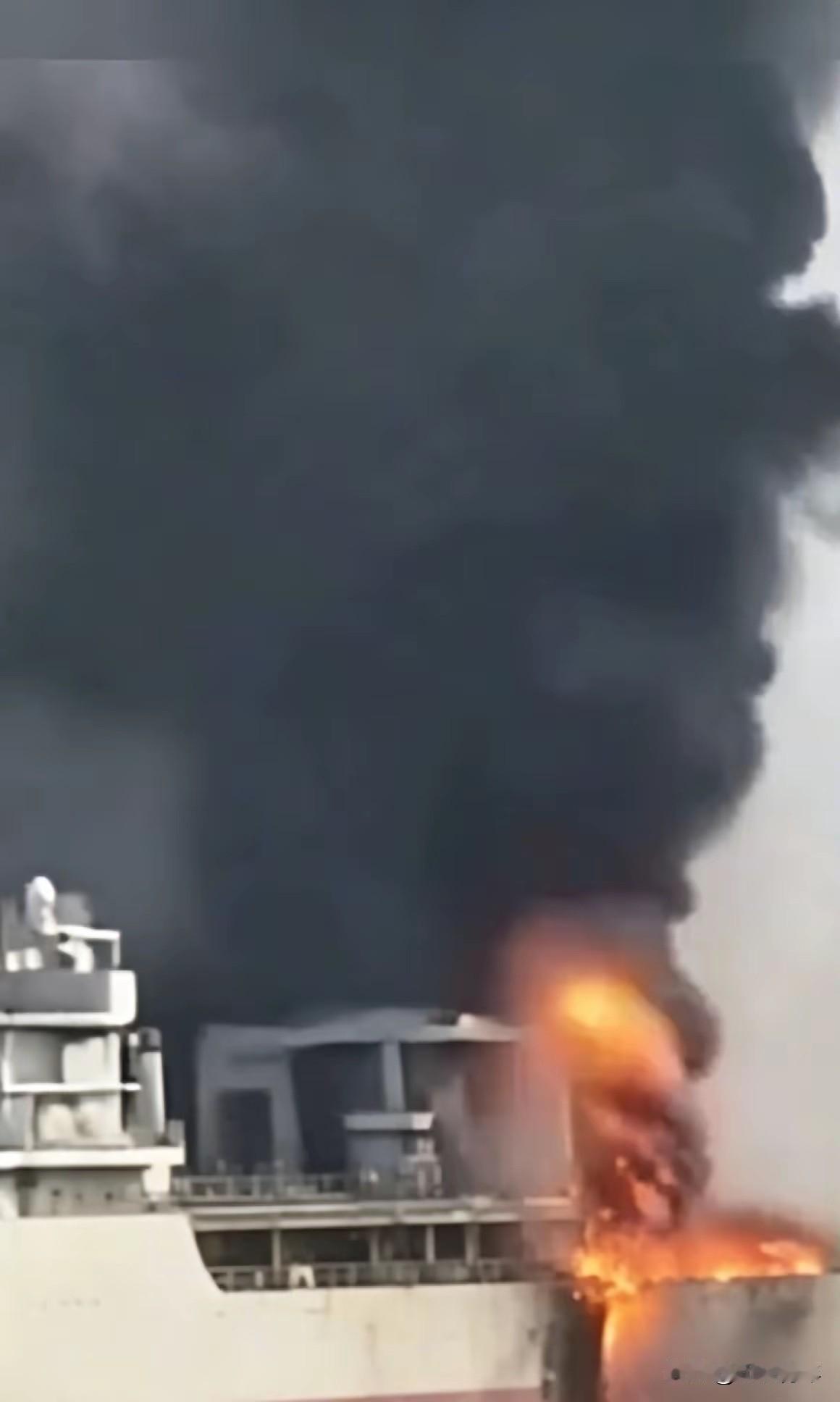 刚刚收到消息

伊朗疯了！

这是要与全世界为敌！！

4月18日，海事情报公司