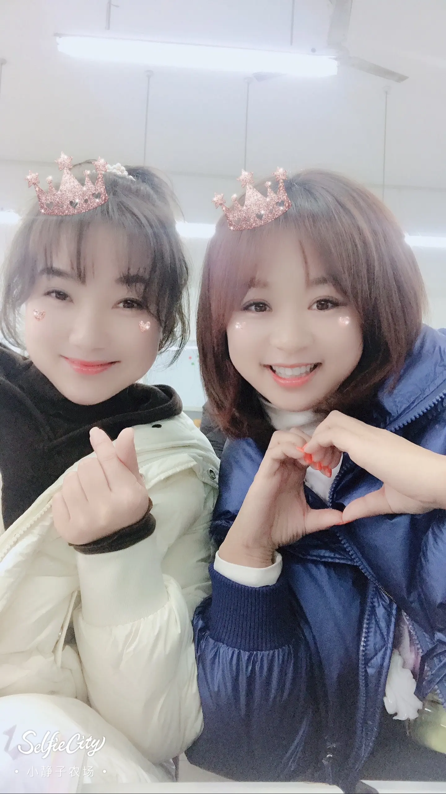 我们应该是无论如何都被代替不了的那个人吧。
