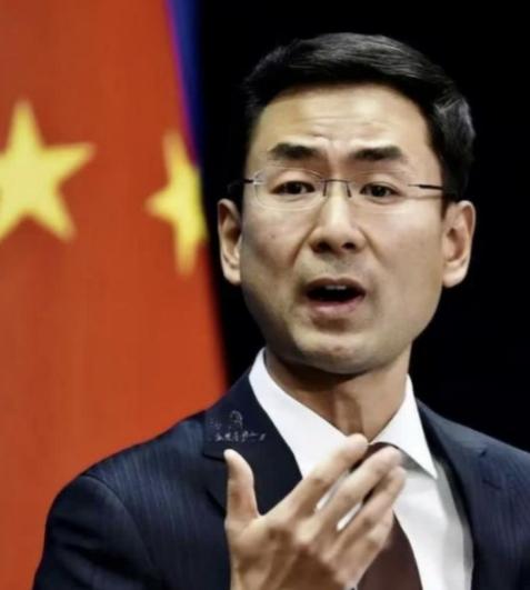 中国不退。伊朗退了，叙利亚退了，巴勒斯坦退了，黎巴嫩退了，委内瑞拉退了。他们退了