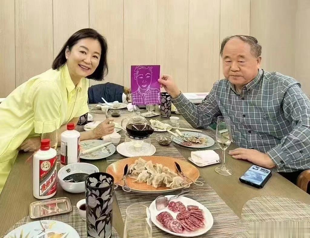 林青霞今年69岁，莫言今年68岁。林青霞，祖籍山东莱阳，莫言出生在山东高密。林青