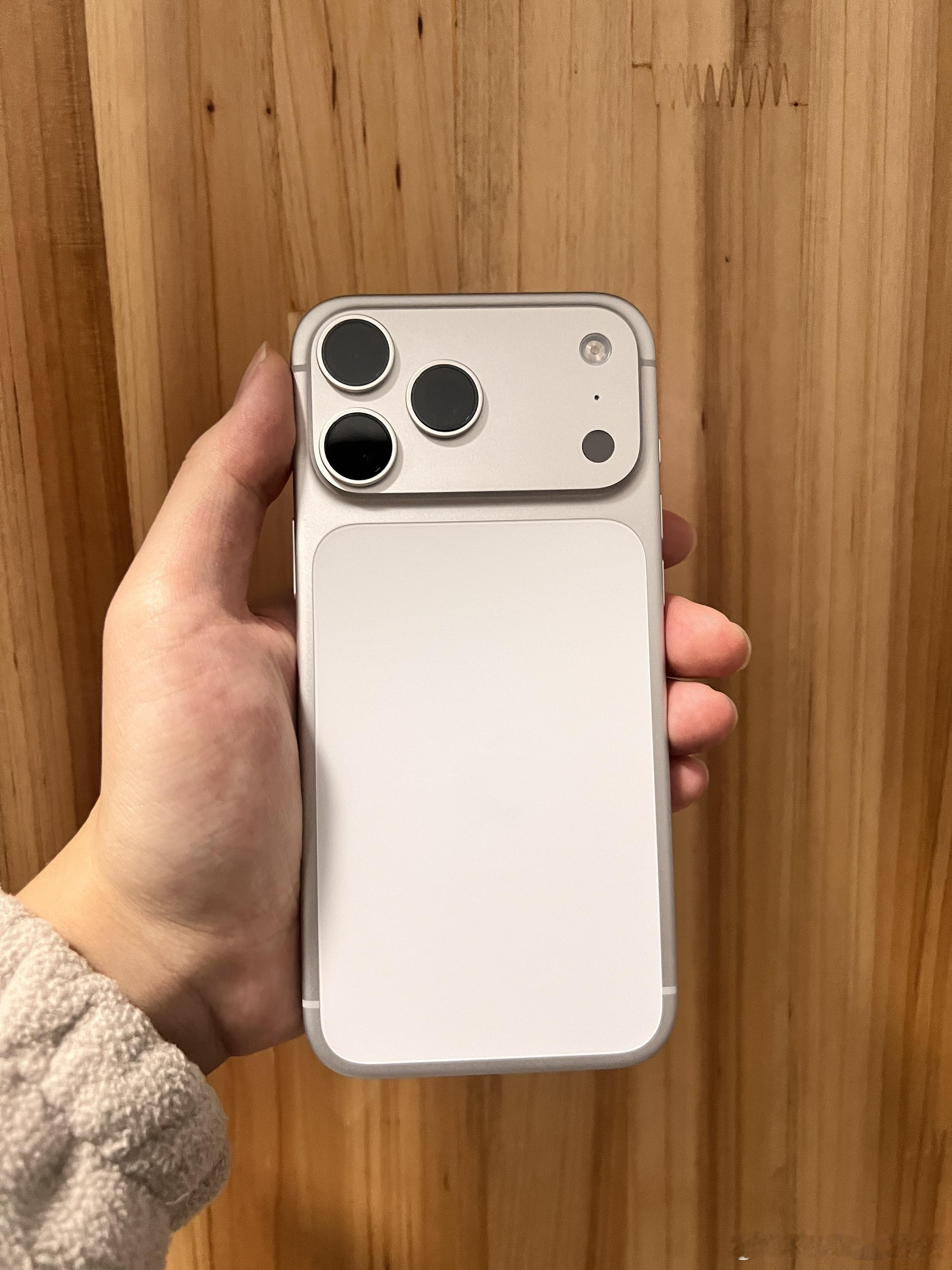 今年苹果系统这么差，为啥销量还这么高？ 