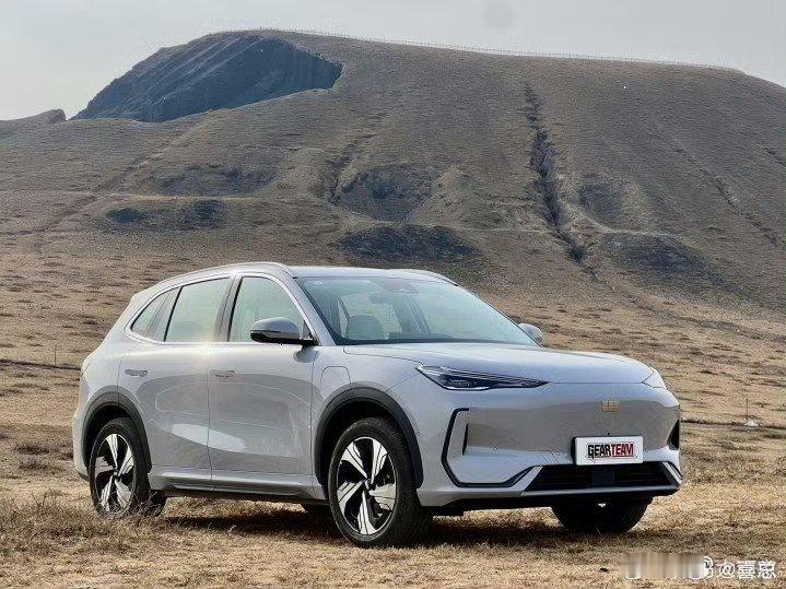 虞书欣 雅典女神  银河E5提车3个月，7000公里的用车感受总结1.银河E5的