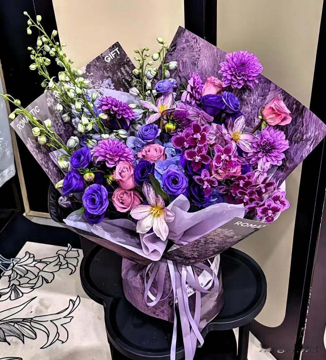 坐标上海，每年光是这项花费就要十几万，普通家庭资产配比该如何进行？
失业在家整理