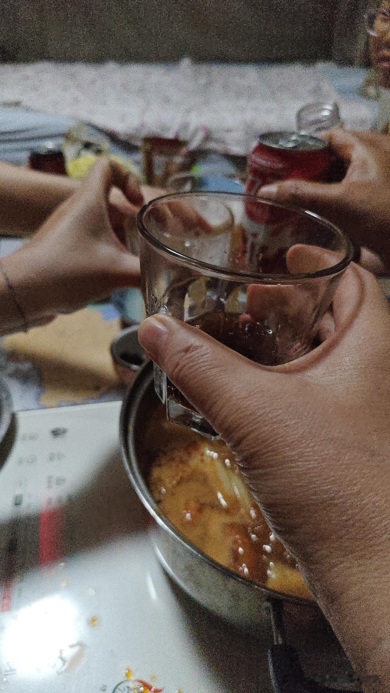 今早起来莫名上火闹心，青岛大姐玩头条久了也算慢慢看开了。

昨晚精心写的几条生活