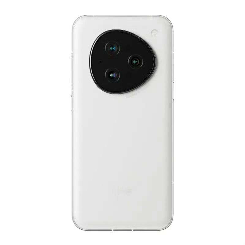 就冲豆包手机的不一样的后摄模组，好感必须+1，不随大流，挺好…… 