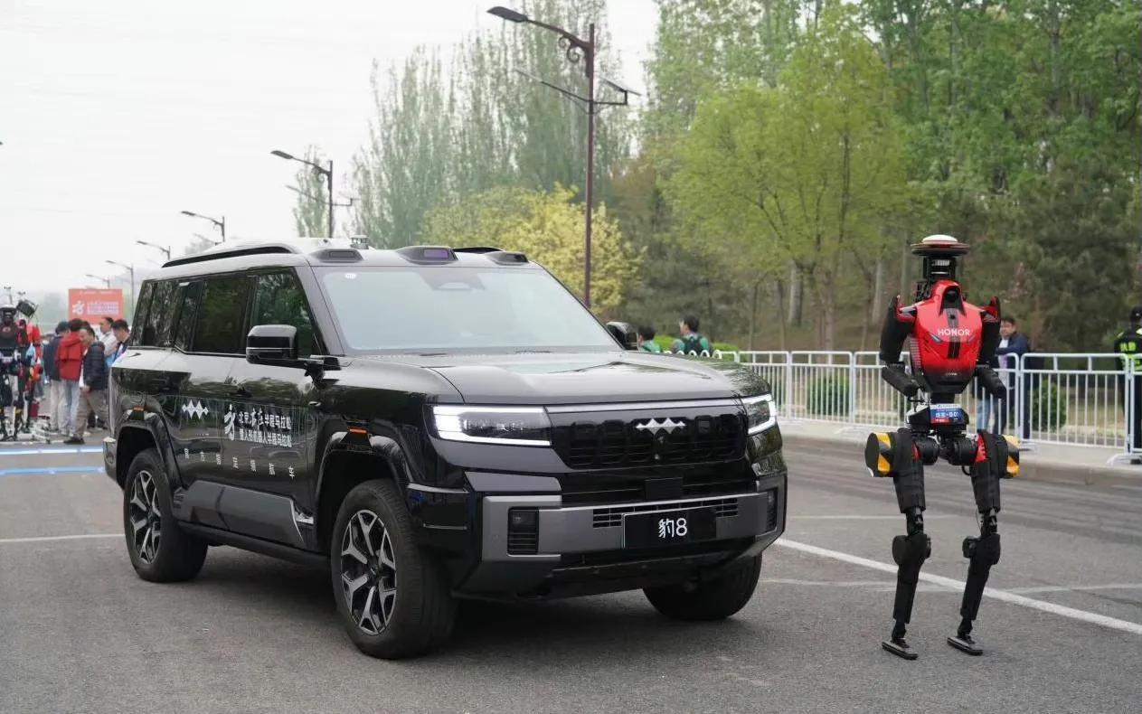 家人们，2026年北京亦庄这场半马，真的不一样！🤖🏃‍♂️🚗

今年机器人