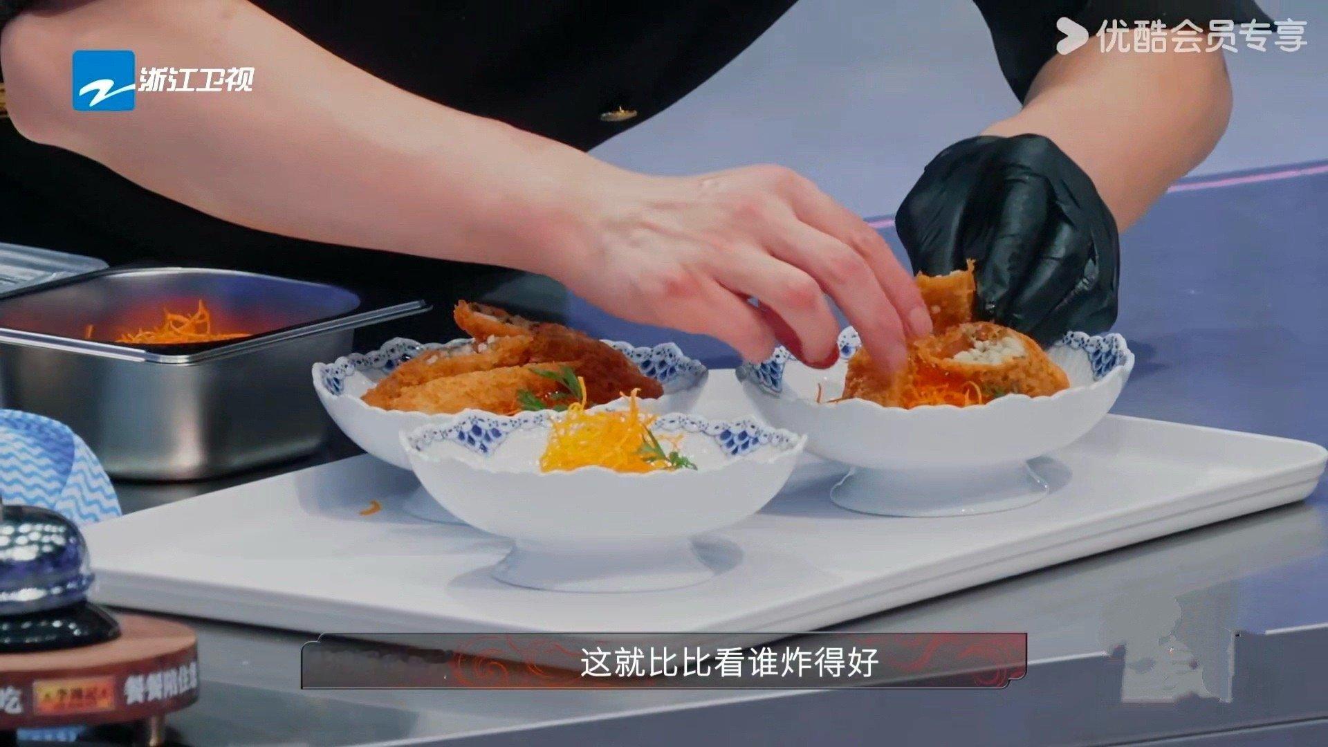 春卷是什么美食界的白米饭吗炙热游戏百厨大战 从空气芝士春卷到鸡肉春卷，百厨把春卷