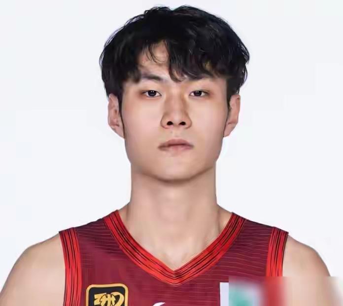 王浩然退出国家队，有点可惜，今年看着他进步的。也不知道是实力不够的原因，还是另有