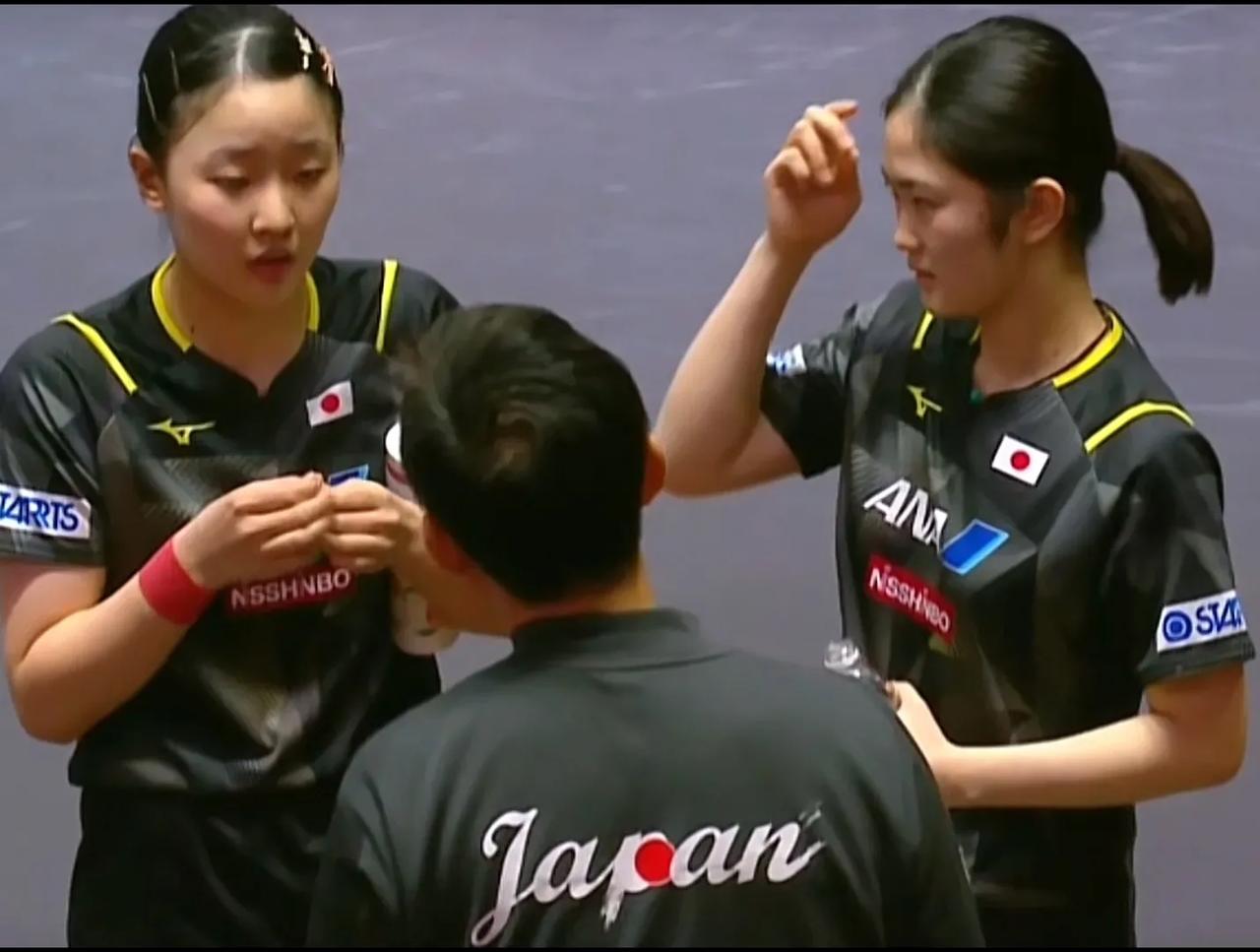 亚锦赛，日本女双会师决赛，恭喜！
刚刚，女双张本美和/木原美悠3-0直落三局战胜