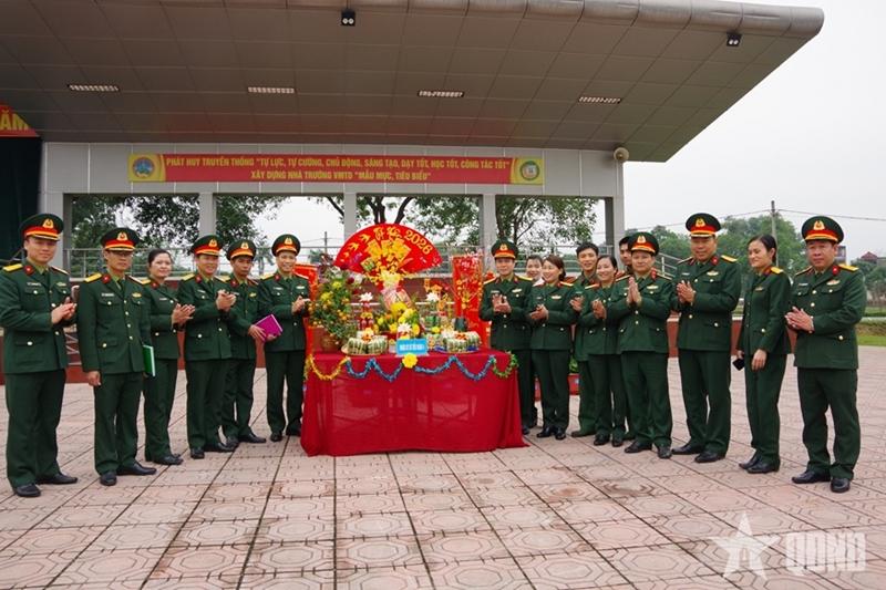 越军总参直属炮兵司令部改为炮兵-导弹兵司令部
越南人民军队报道，2月1日越军炮兵