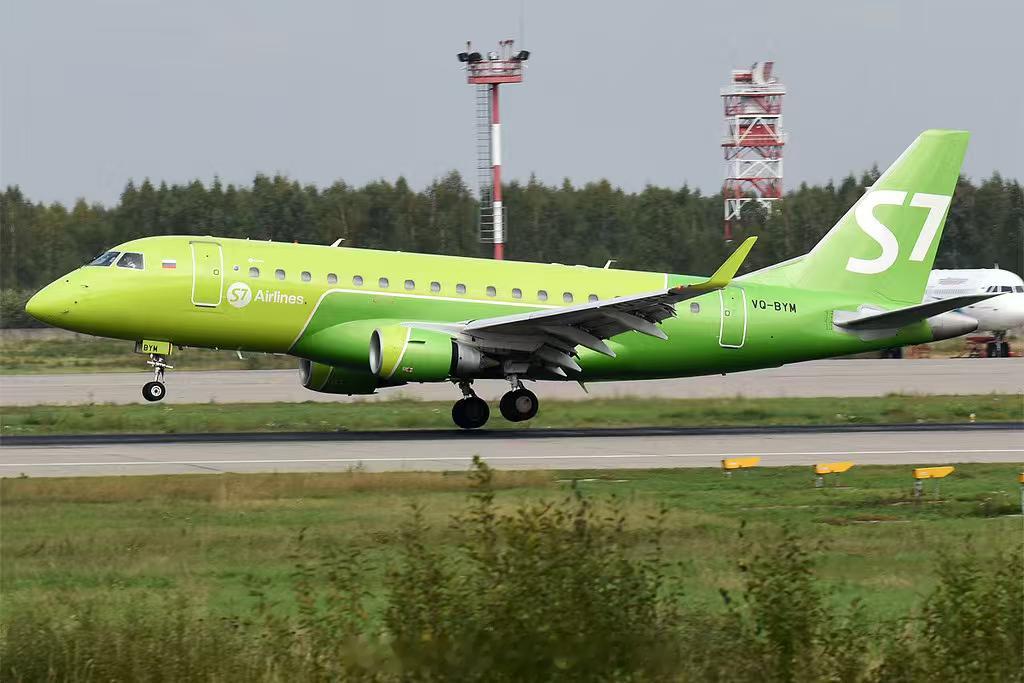 作为俄国内唯一运营巴航工业 E170 的航司，S7 航空拥有 17 架 E170