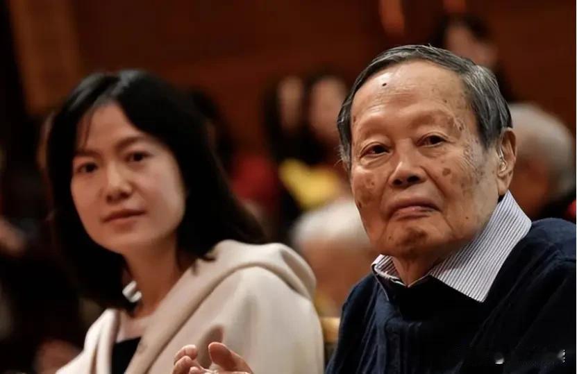 杨振宁先生离世，翁帆会号啕大哭？懂的人都知道，这种悲伤更沉
有人问，杨振宁先生去