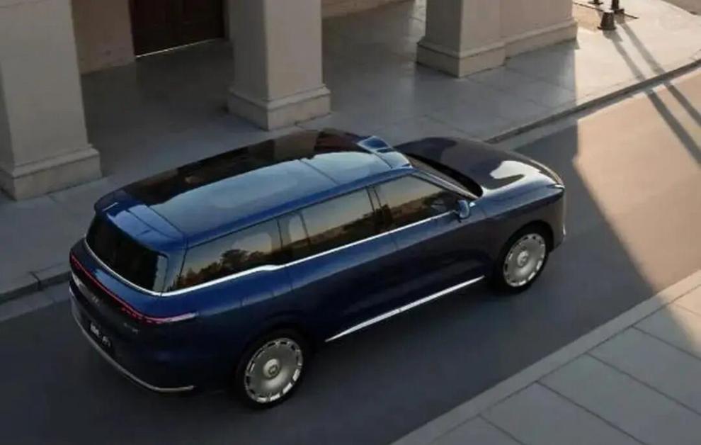 说真的，这车真不是吹的。预售价33.69万起（52 Ultra版），全系标配52