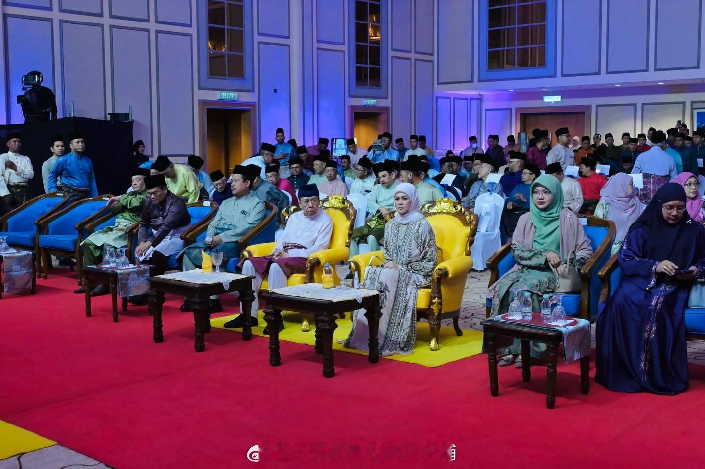 王室王室马来西亚王室雪兰莪 2026年2月12日，雪兰莪苏丹夫妇参加基金会的论坛