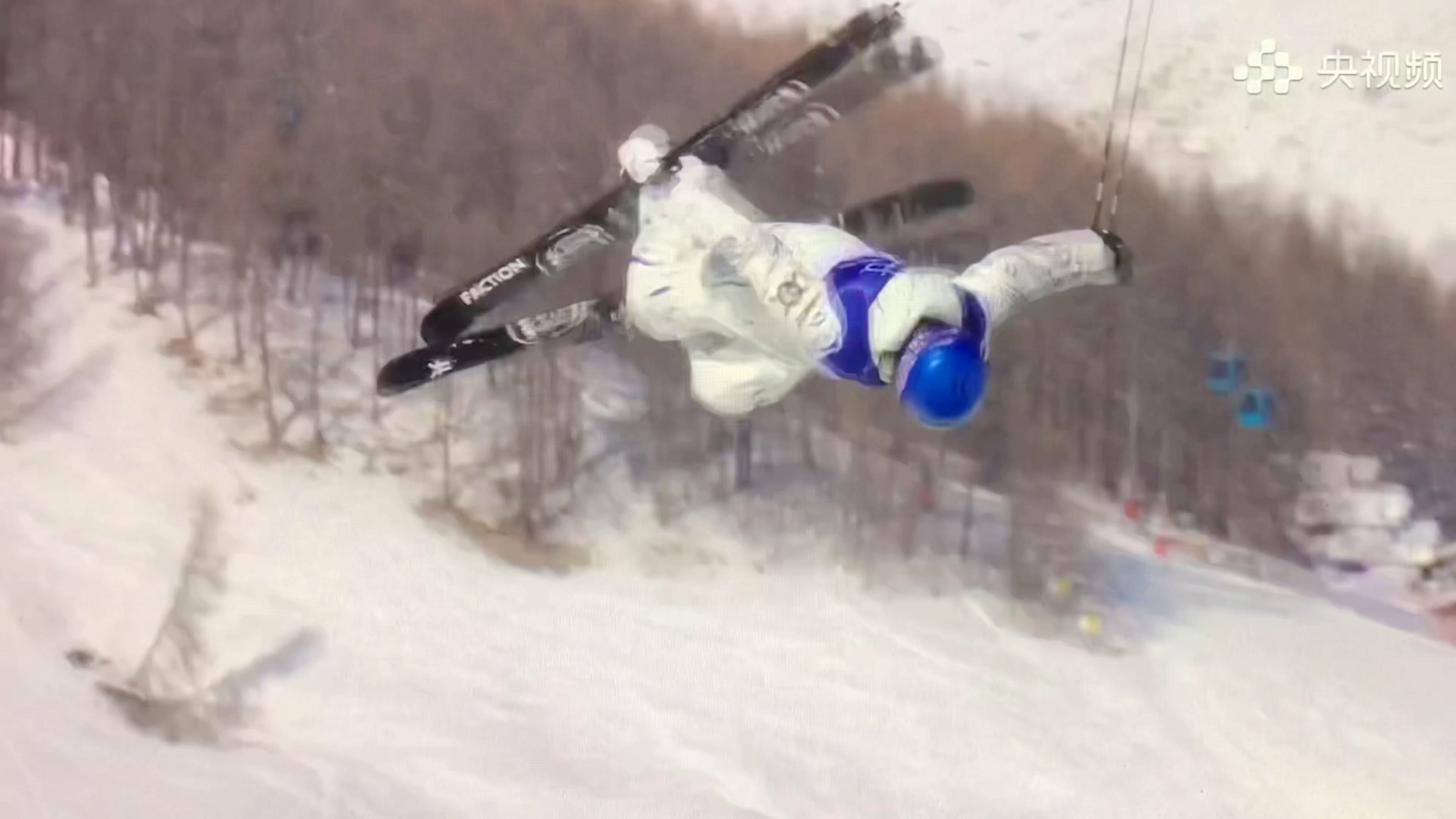 谷爱凌锁定决赛顺利第二滑～～～⛷️决赛来了～～～谷爱凌第二滑获高分